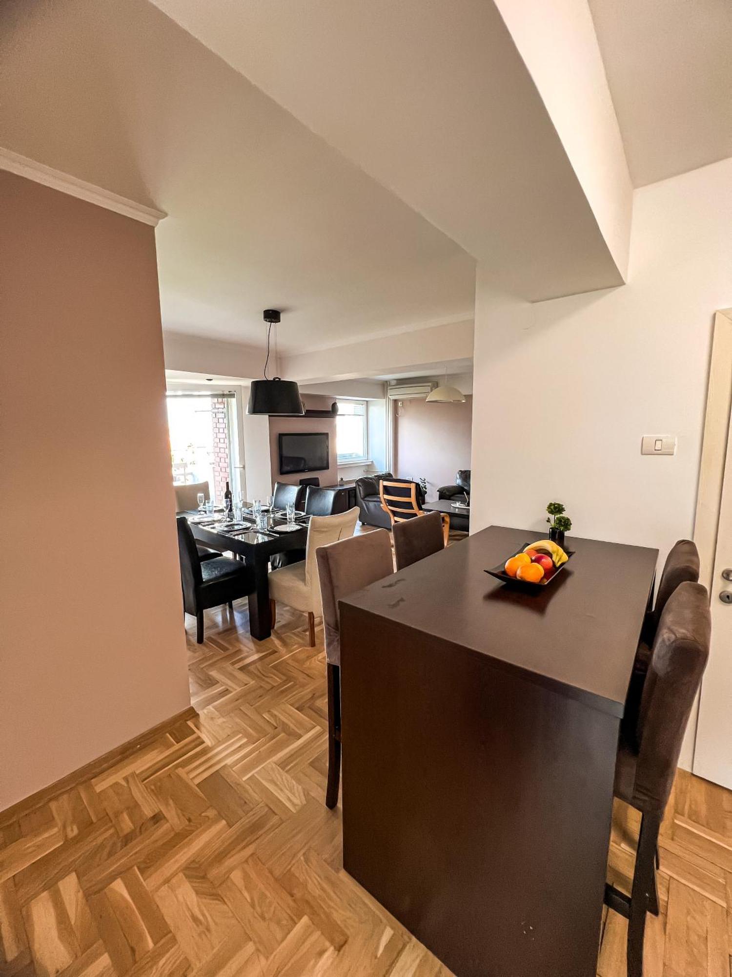 Centre Luxury Apartment สโกเปีย ภายนอก รูปภาพ